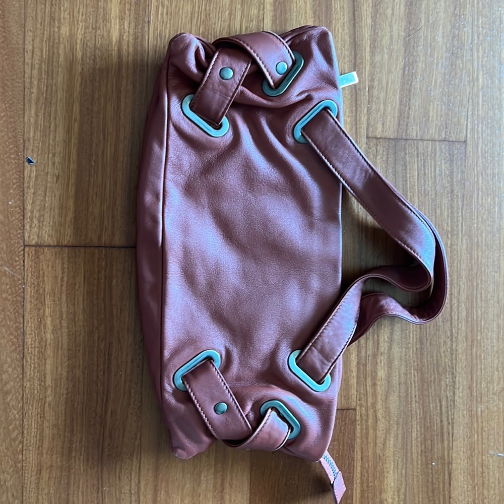 Hobo International clutch